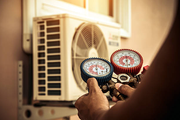 Professional Hvac technician working in Nevada, NV